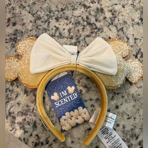 NWT Mickey ears beignet